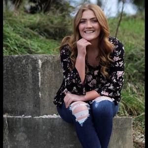 Meet your Posher, Lena